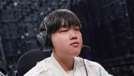 KPL赛场爆冷频发背后：战术体系迭代推动前期压制与资源争夺，BP博弈成电竞战术进化关键-jbo竞博·电竞